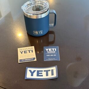 Yeti Navy Rambler Mug with Clear Lid